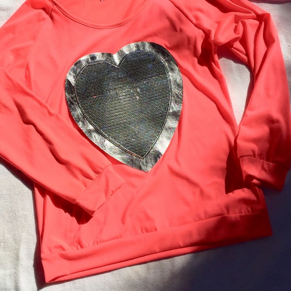 Glam Neon Heart embellished Top 💕 - Picture 2 of 2